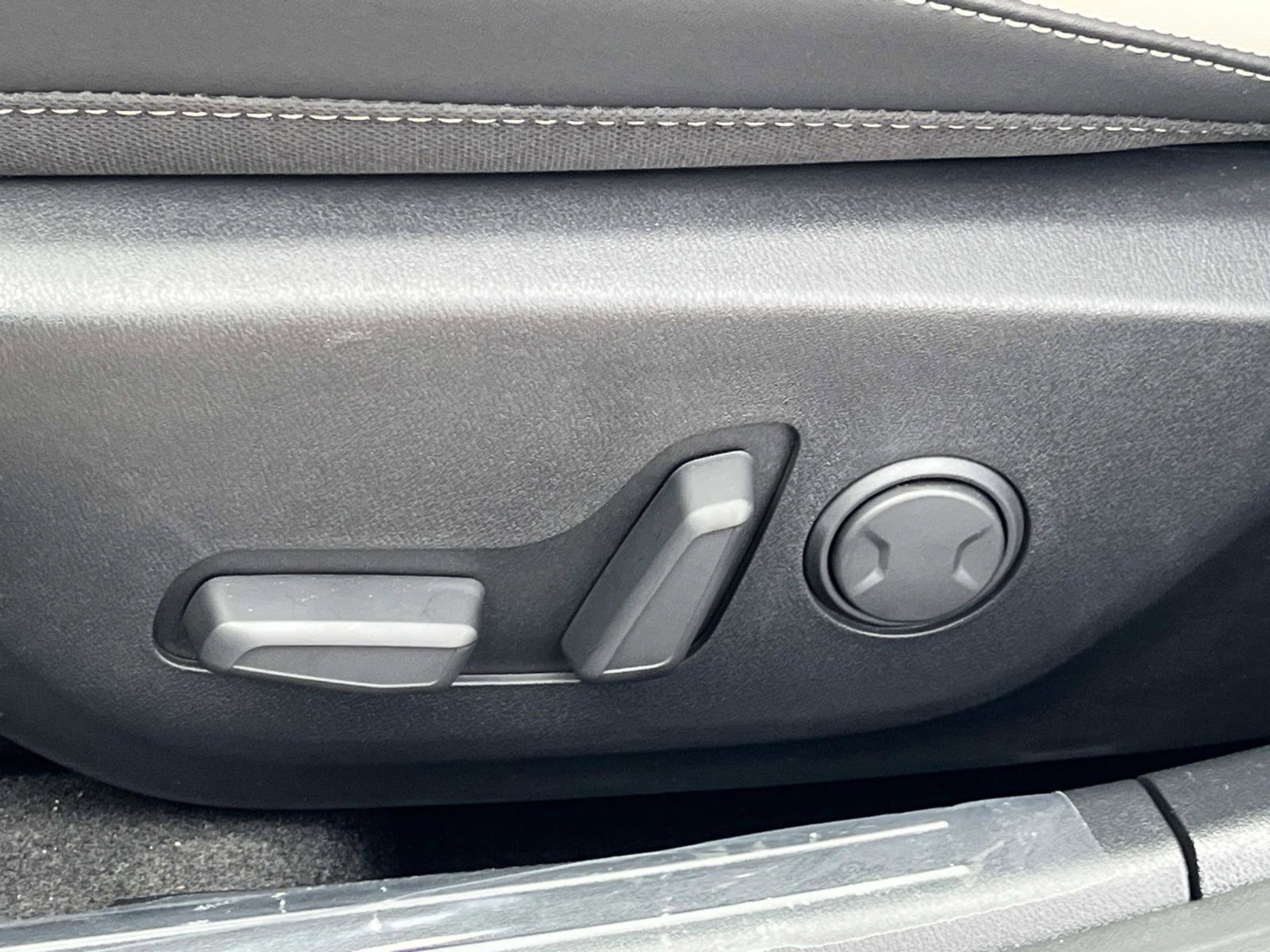 New 2025 Wave Blue Kia GT-Line Turbo image 27