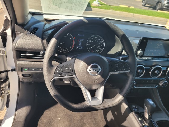 Used 2021 White Nissan S image 30