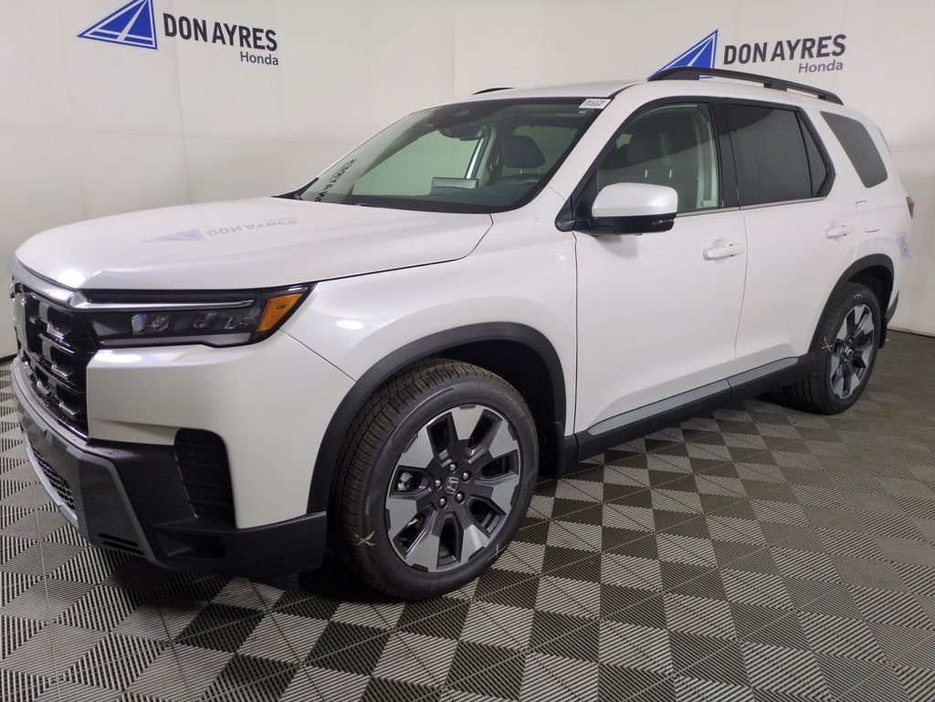 2026 Honda Pilot Touring AWD's photo