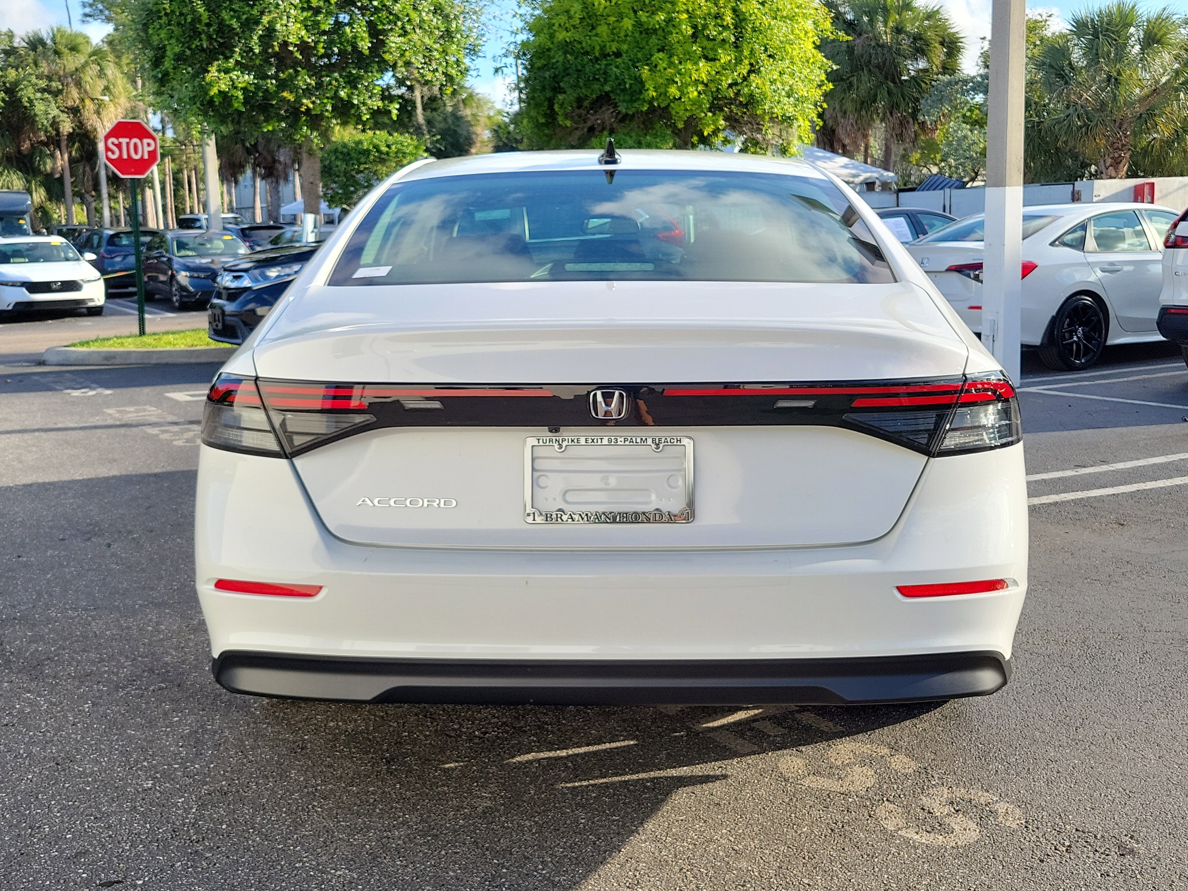 2025 Honda Accord SE - Photo 35