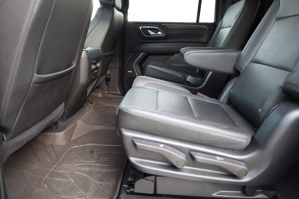Used 2022 Satin Chevrolet Z71 image 17