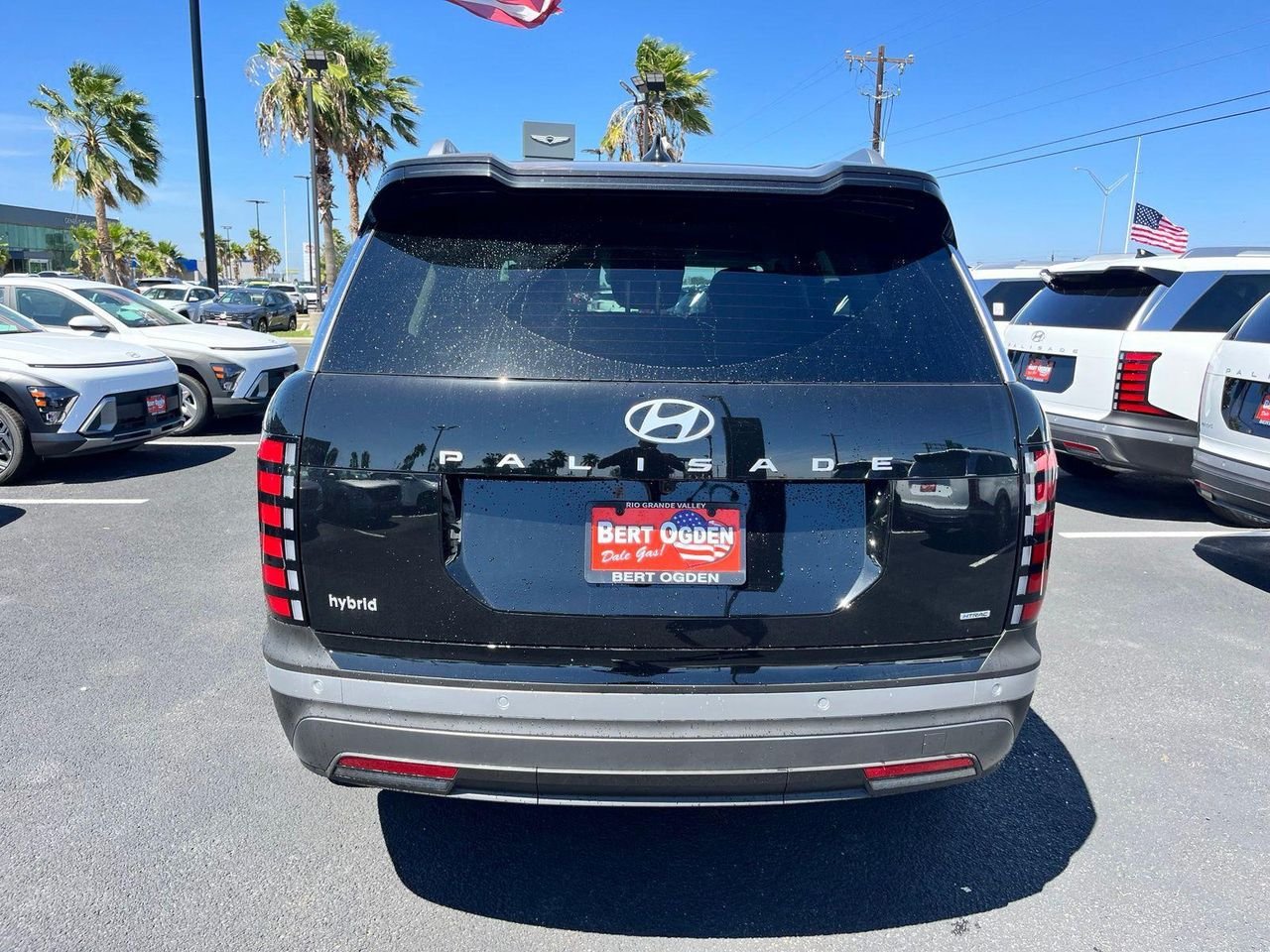 New 2026 Black Hyundai SEL 7P image 6