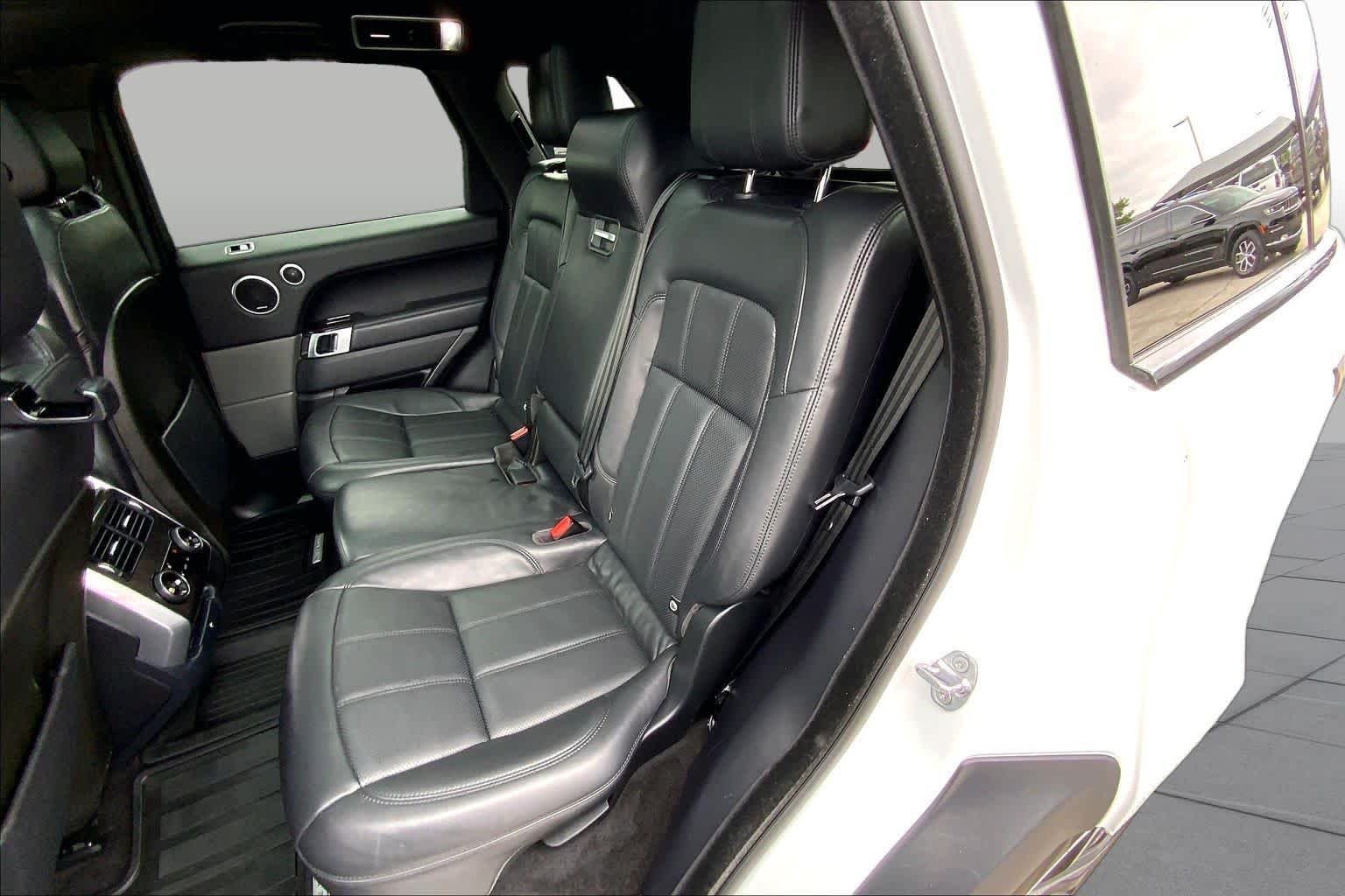 Used 2020 Fuji White Land Rover HSE image 18
