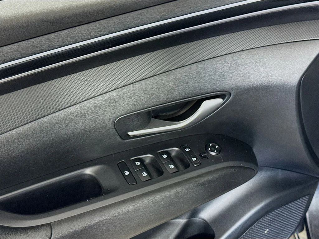 Used 2022 Portofino Gray Hyundai SEL image 19