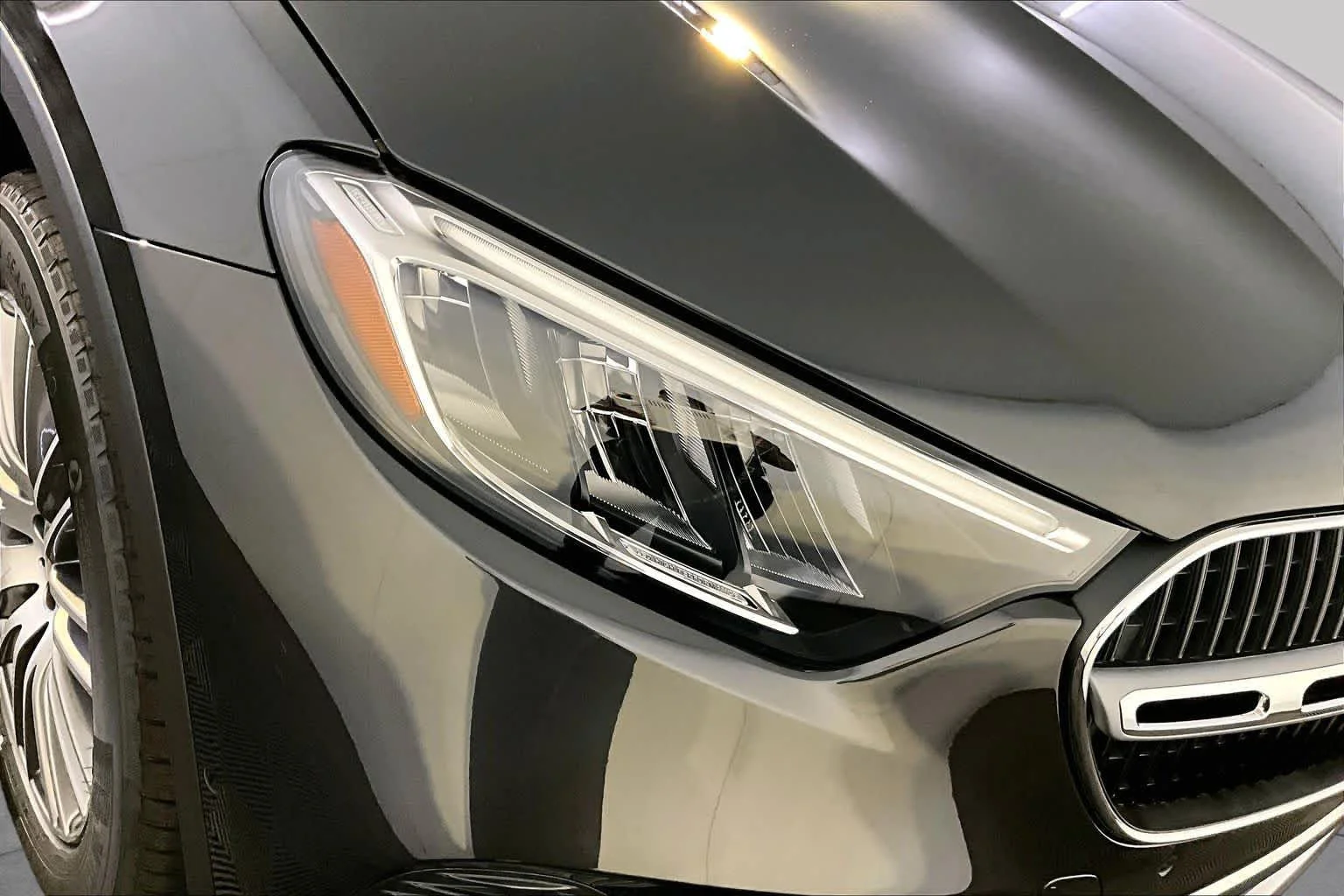 New 2026 Graphite Grey Metallic Mercedes-Benz GLC 300 image 16