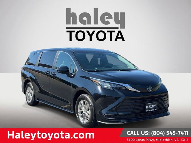 2025 Toyota Sienna LE