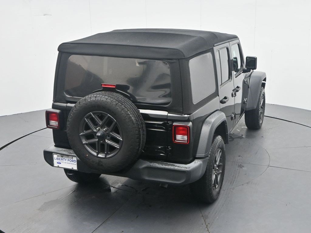 Used 2024 Black Clearcoat Jeep Sport S image 31