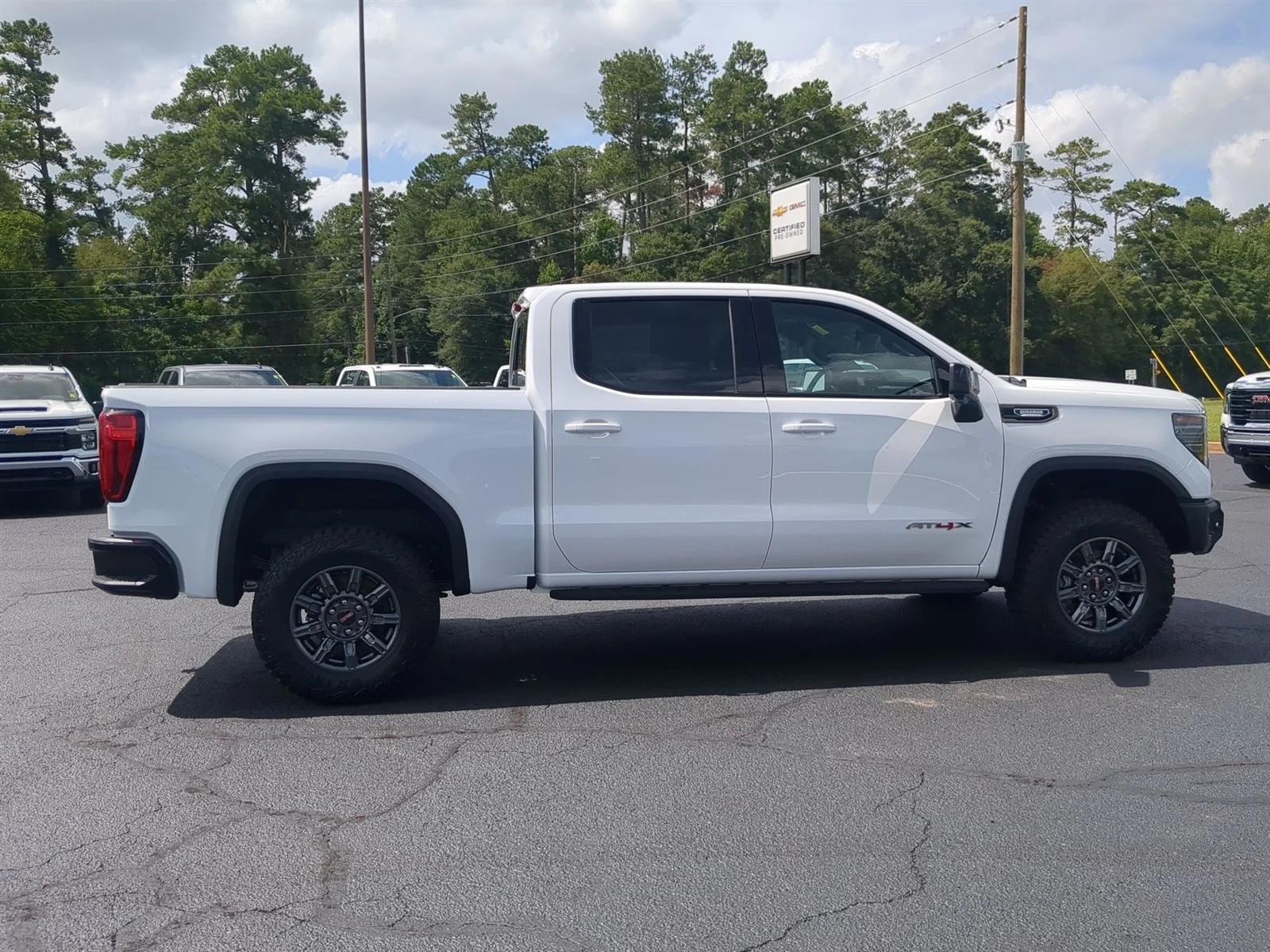 New 2026 Summit White GMC AT4X image 33