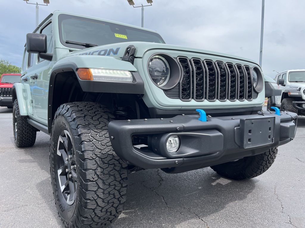 Used 2024 Earl Clearcoat Jeep Rubicon 4xe image 54