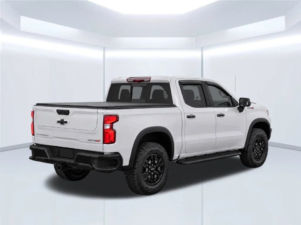 New 2026 White Chevrolet ZR2 image 4