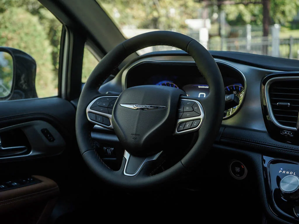 2026 Chrysler Pacifica Pinnacle - Photo 16