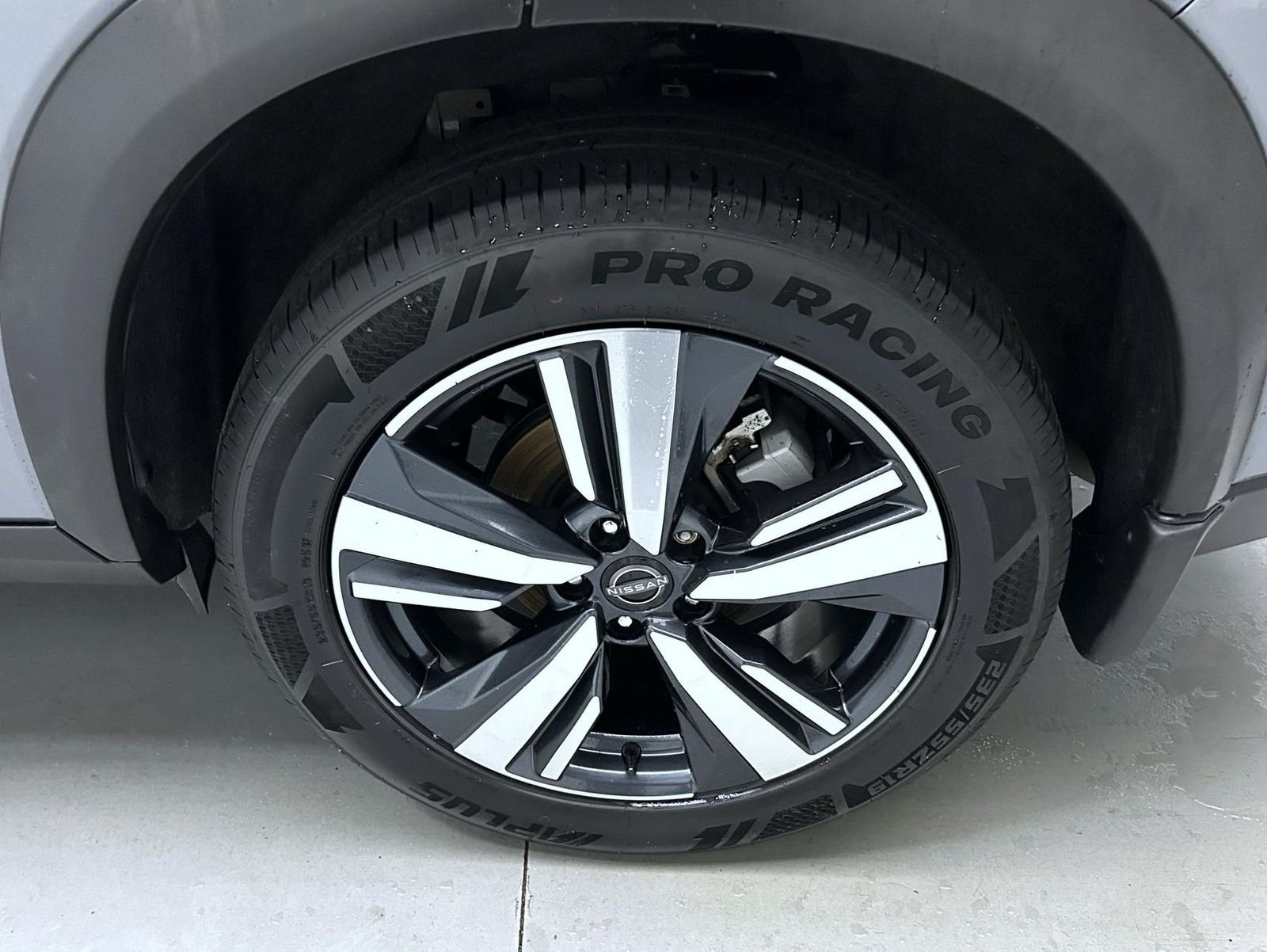 Used 2023 Gray Nissan SL image 22