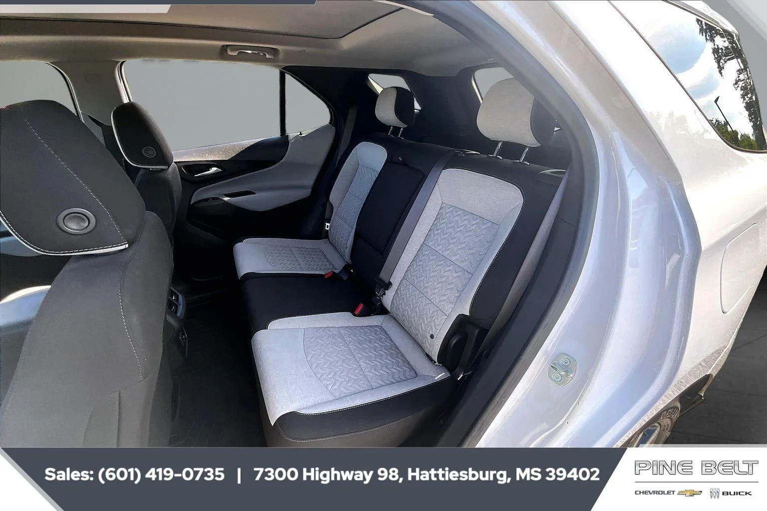 Used 2022 Summit White Chevrolet LT image 19