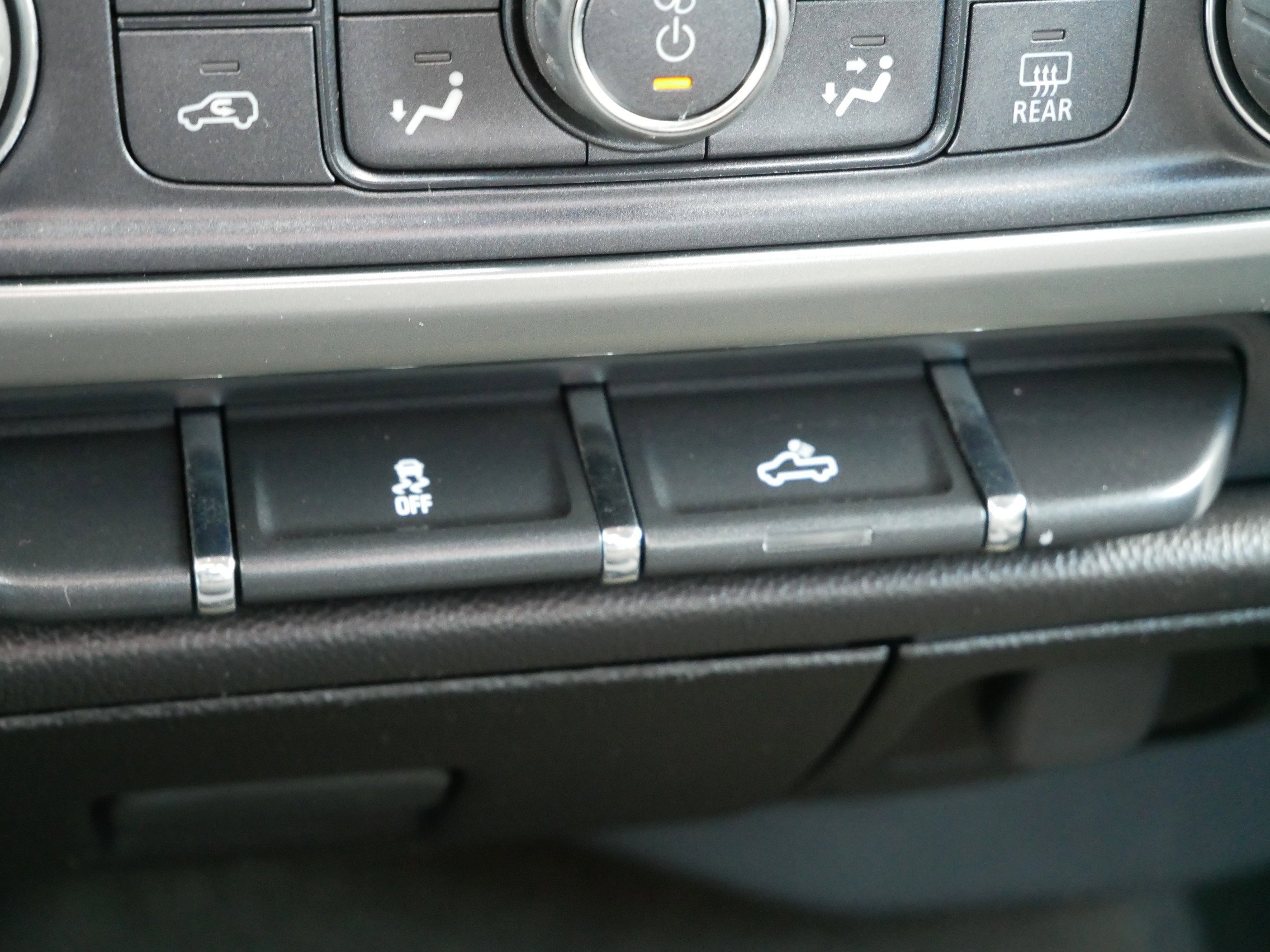 Used 2015 Deep Ruby Metallic Chevrolet LT image 25