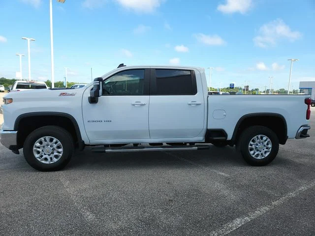 Used 2024 White Chevrolet LT image 6