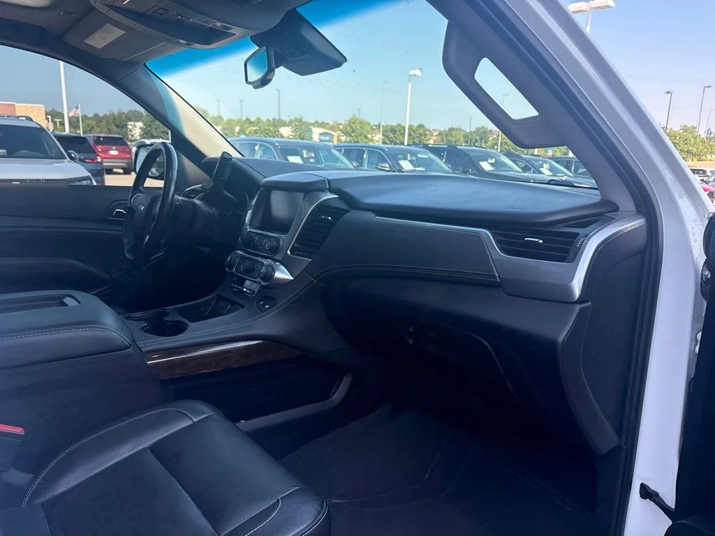 Used 2019 White Chevrolet LT image 26