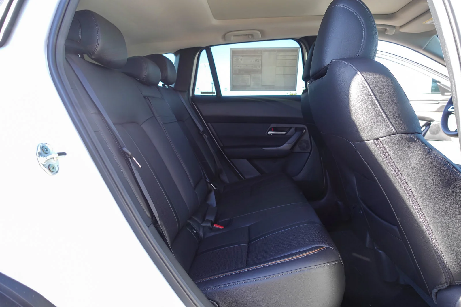 New 2026 Wind Chill Pearl Mazda 2.5 S Premium image 14