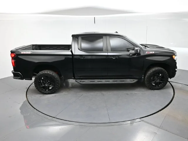 Used 2022 BLACK Chevrolet LT Trail Boss image 39