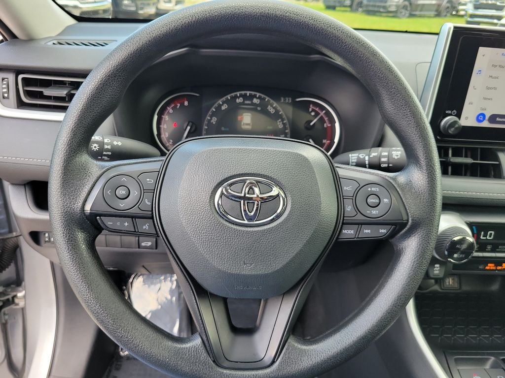 Used 2025 Silver Toyota XLE image 24