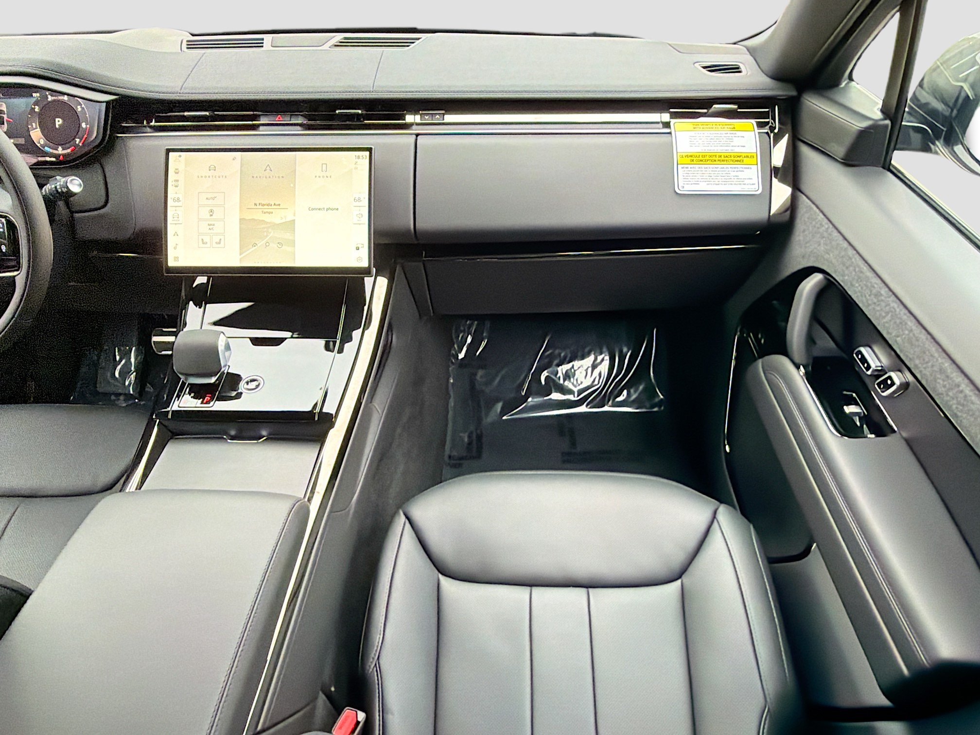New 2026 Carpathian Grey Land Rover Dynamic SE image 19