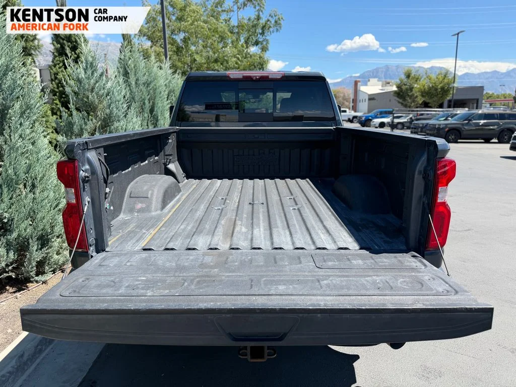 Used 2020 Gray Chevrolet High Country image 34