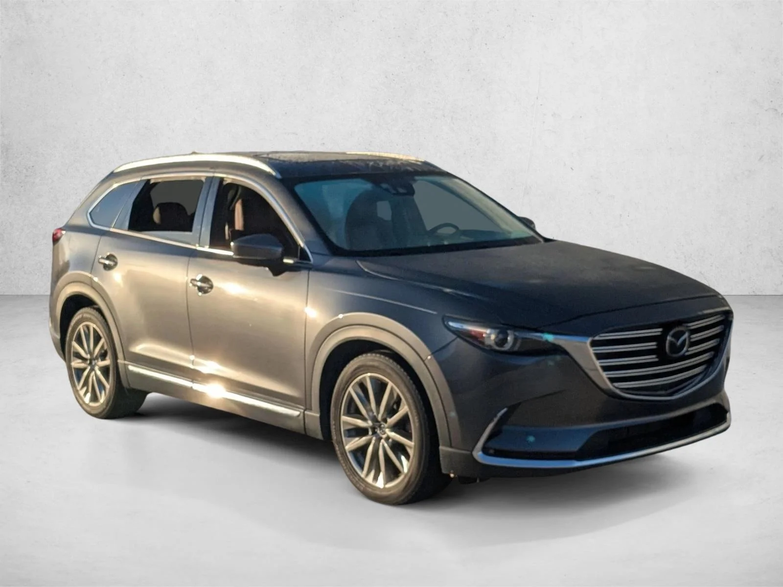 Used 2016 Machine Gray Metallic Mazda Signature image 3