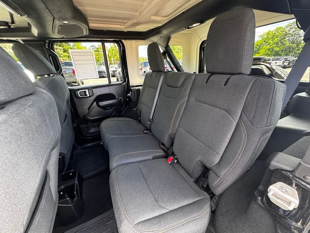 Used 2024 Black Jeep Sport S image 18