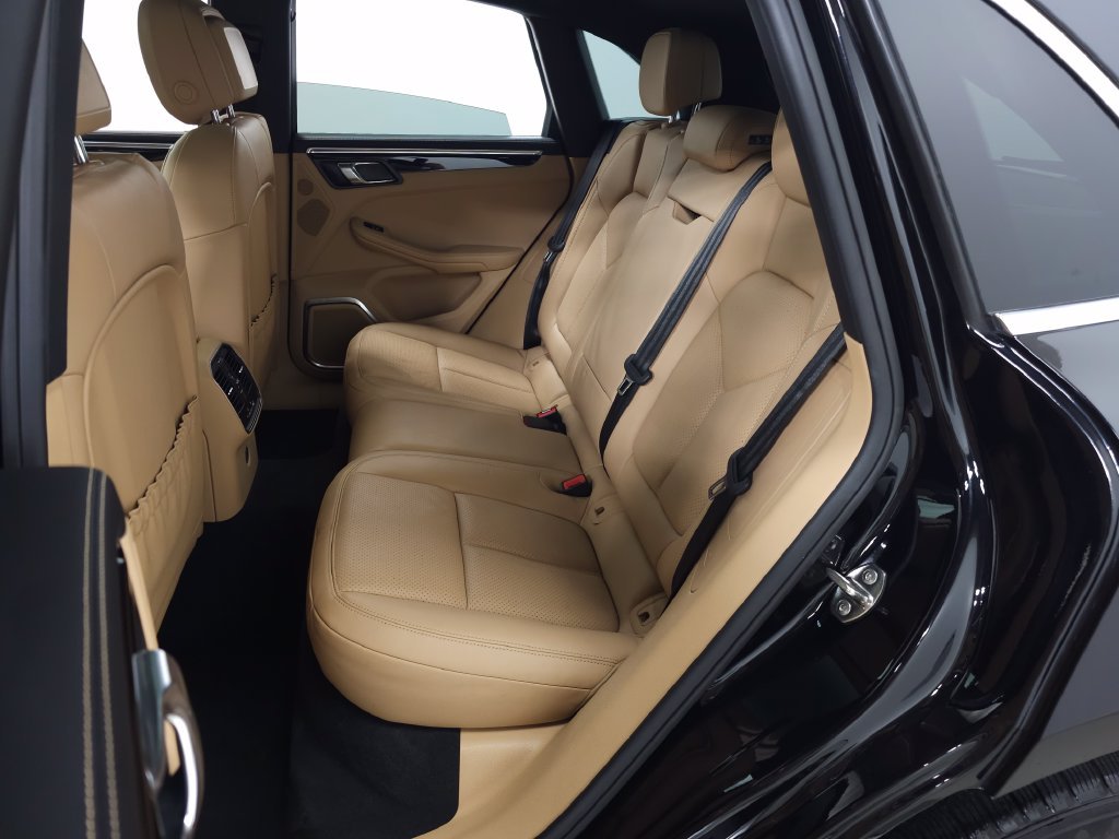 Used 2018 Jet Black Metallic Porsche S image 33