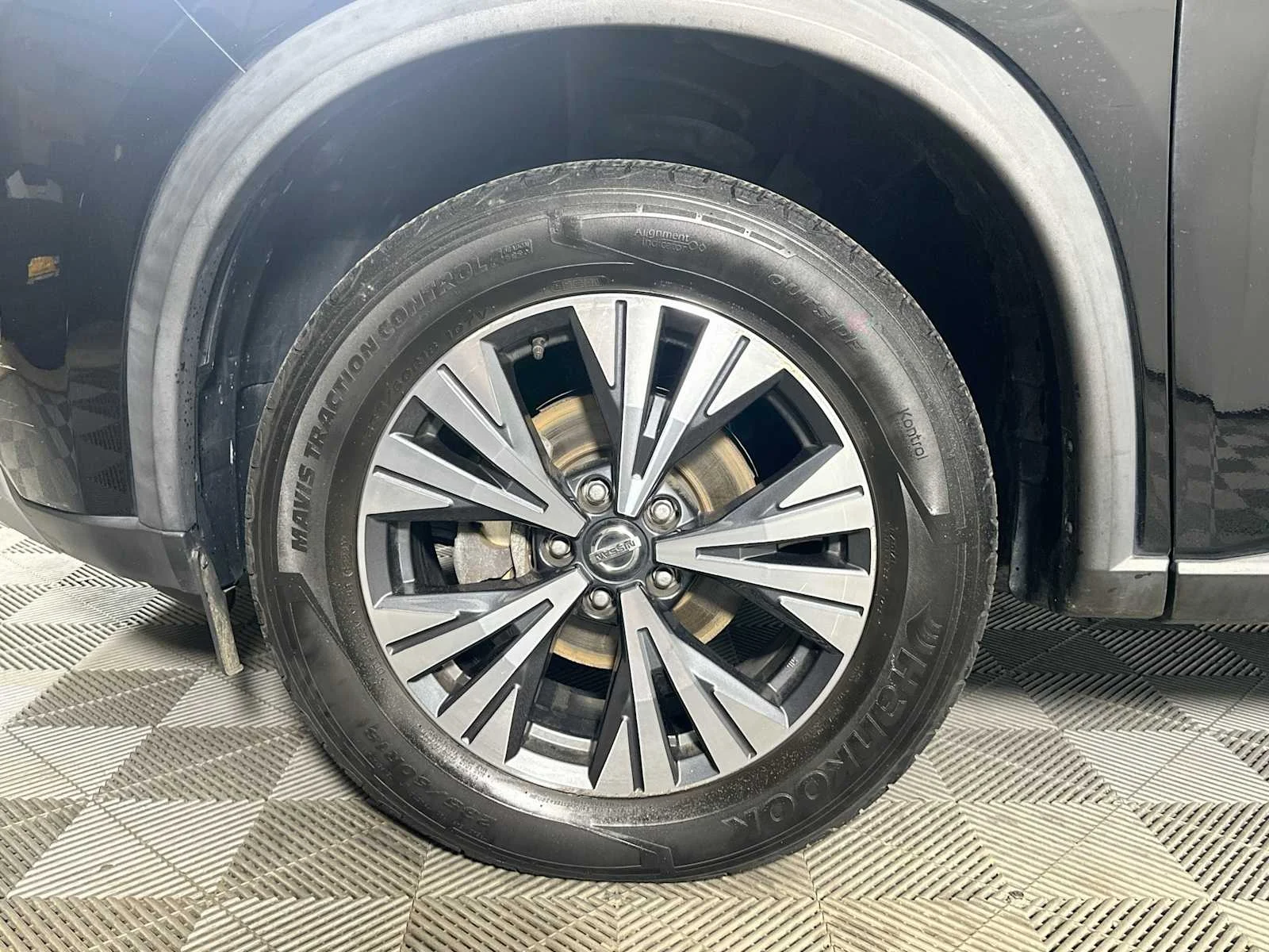 Used 2021 Super Black Nissan SV image 28