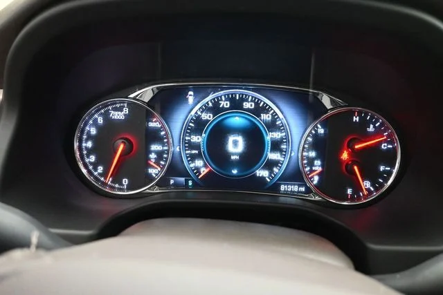 Certified Used 2019 White Frost Tri-Coat GMC Denali image 13