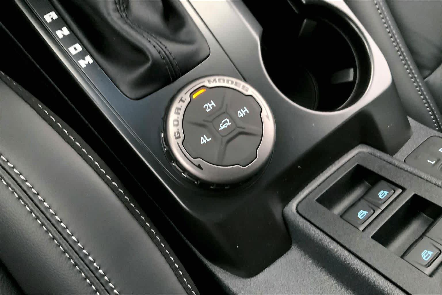 New 2026 Shadow Black Ford Outer Banks® image 15