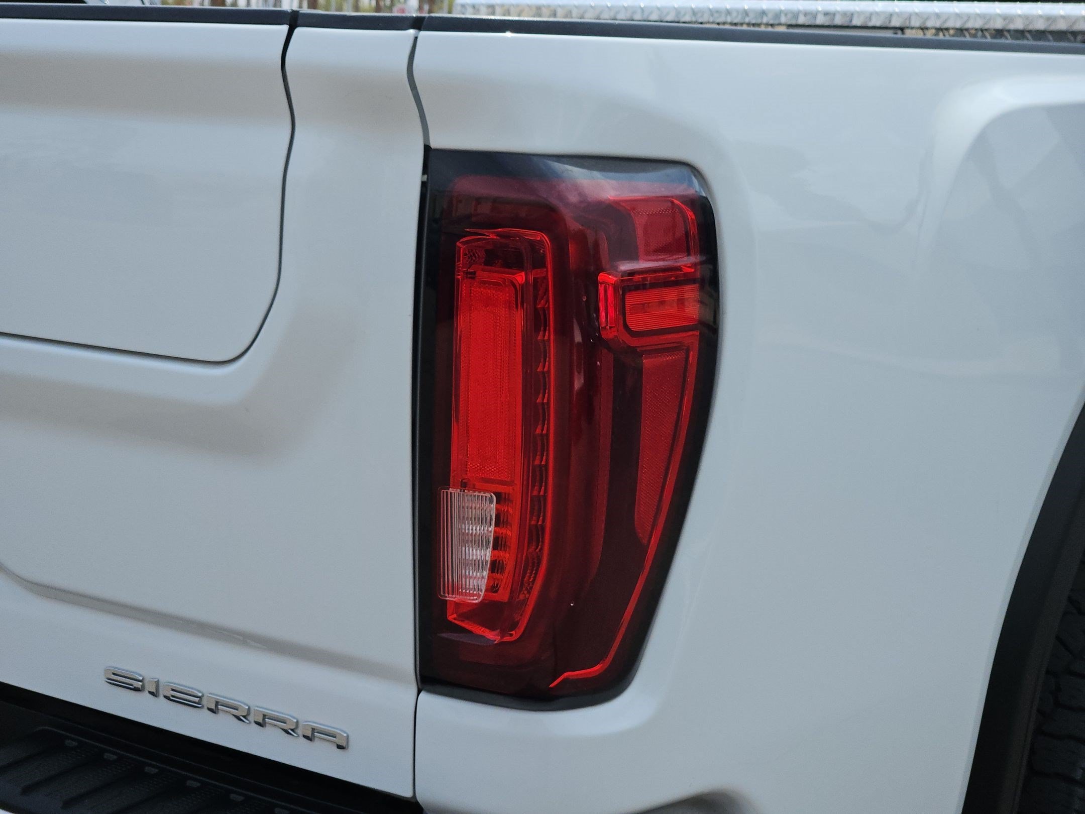 Used 2021 SUMMIT WHITE GMC Denali image 11