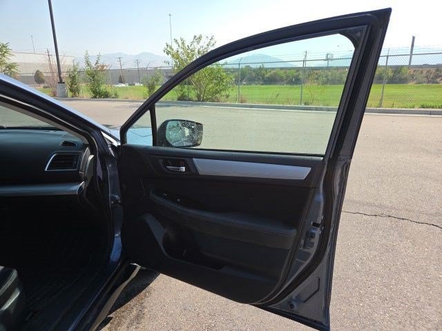 Used 2015 Twilight Blue Metallic Subaru 2.5i Premium image 19