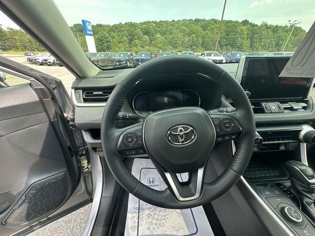 Used 2023 Silver Toyota XLE Premium image 13