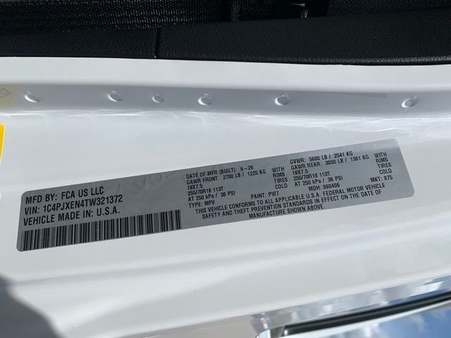New 2026 Bright White Clear-Coat Exterior Paint Jeep Sahara image 19