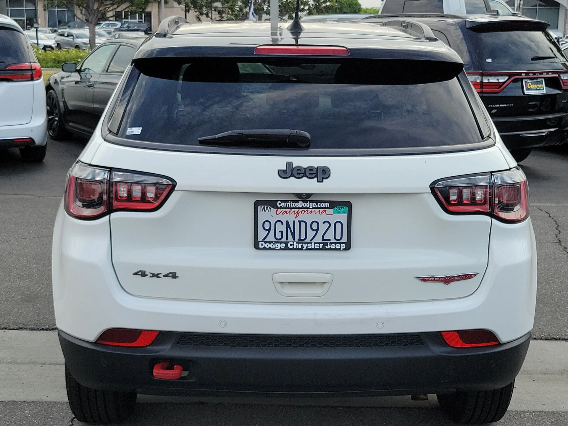 Used 2021 White Jeep Trailhawk image 5