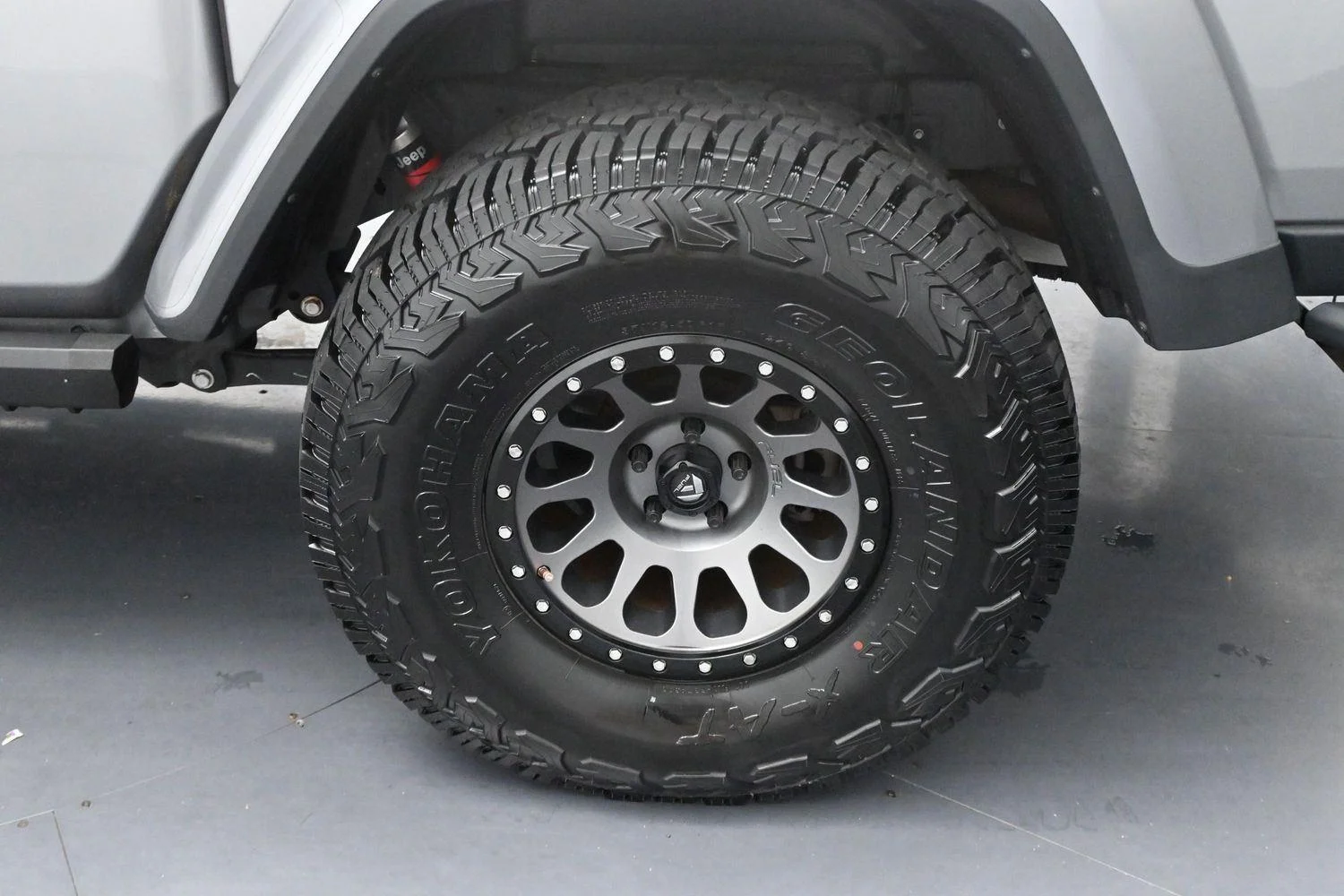 Used 2020 Billet Silver Metallic Clearcoat Jeep Rubicon image 35