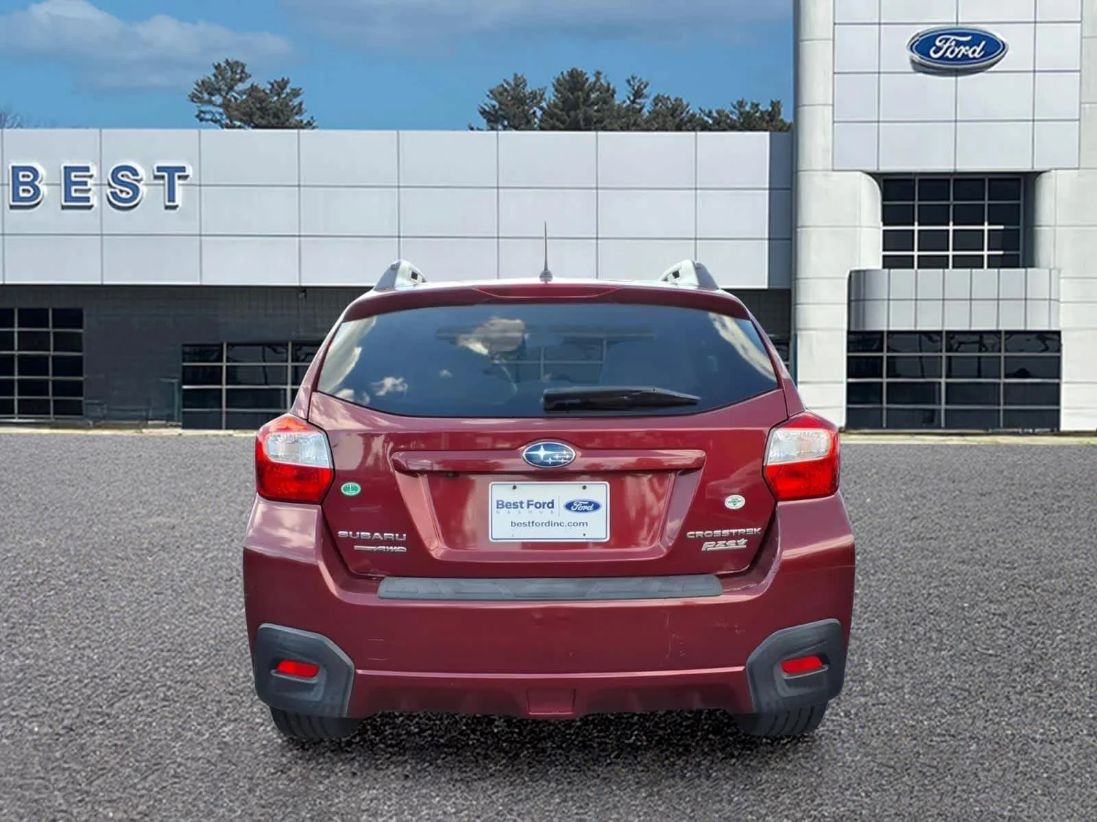 Used 2017 Venetian Red Pearl Subaru Premium image 5