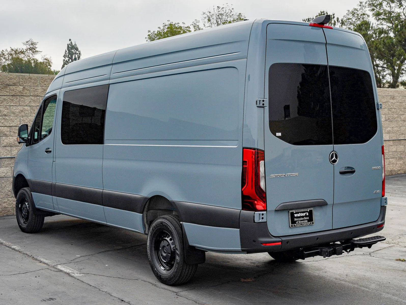 New 2026 Blue Hrey Mercedes-Benz  image 4