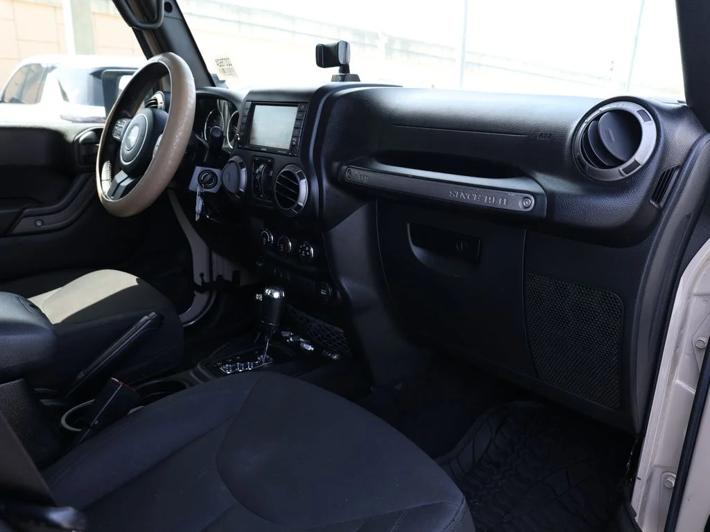 Used 2016 Beige Jeep Unlimited Sport image 16