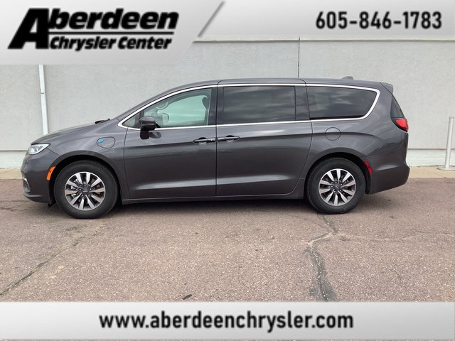2022 Chrysler Pacifica Hybrid Touring L