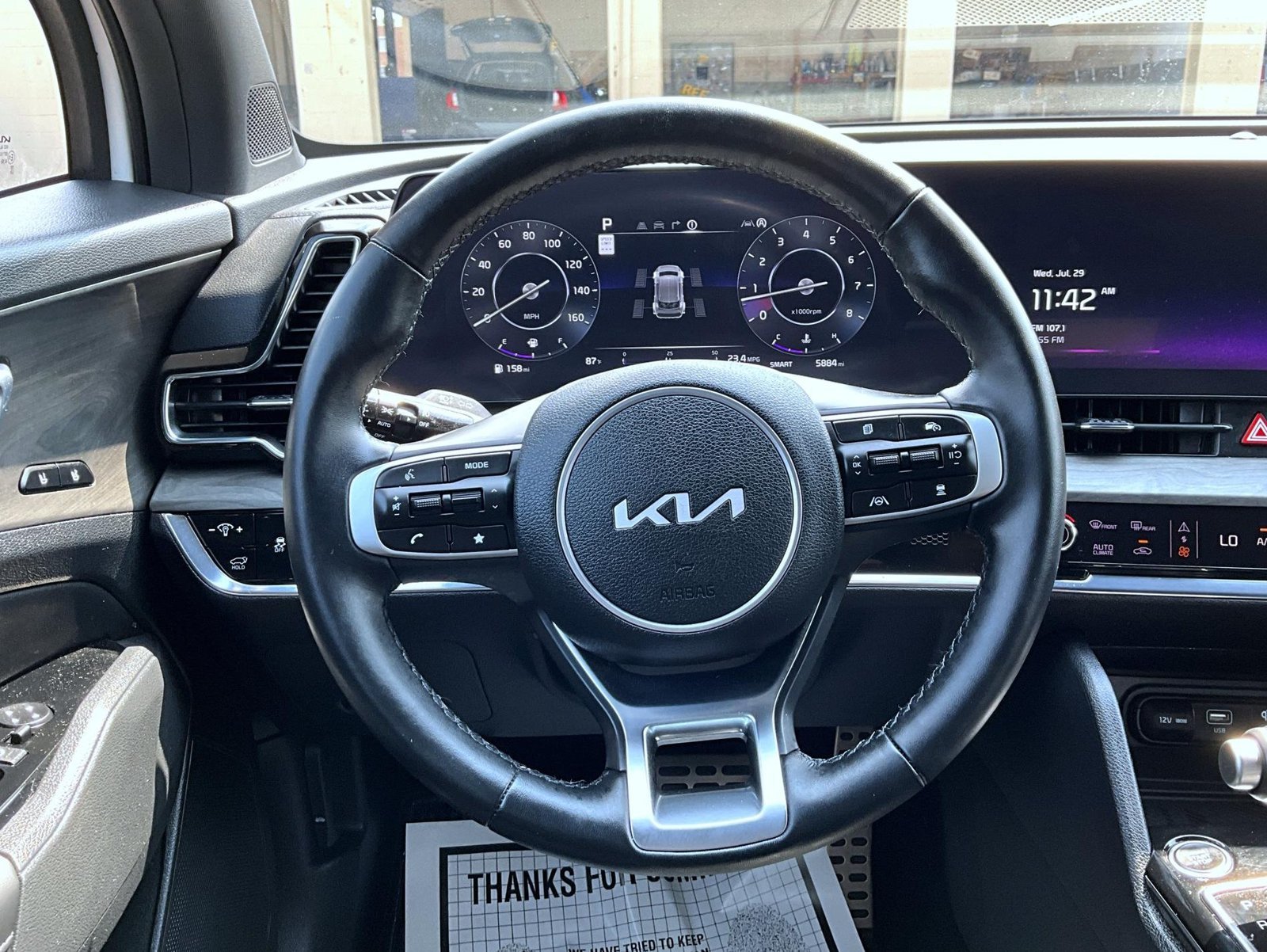Used 2025 White Kia X-Pro Prestige image 13