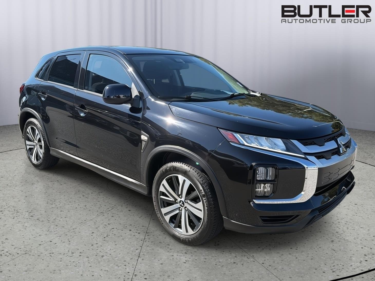 Used 2021 Labrador Black Metallic Mitsubishi ES image 8