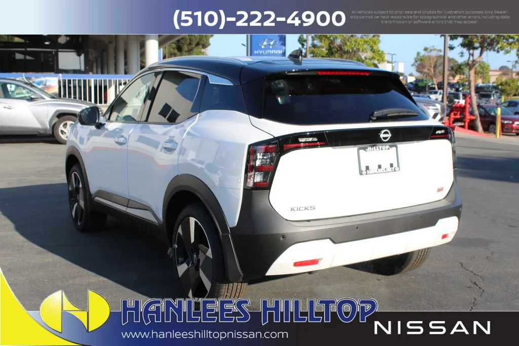 2025 Nissan Kicks SR - Photo 9