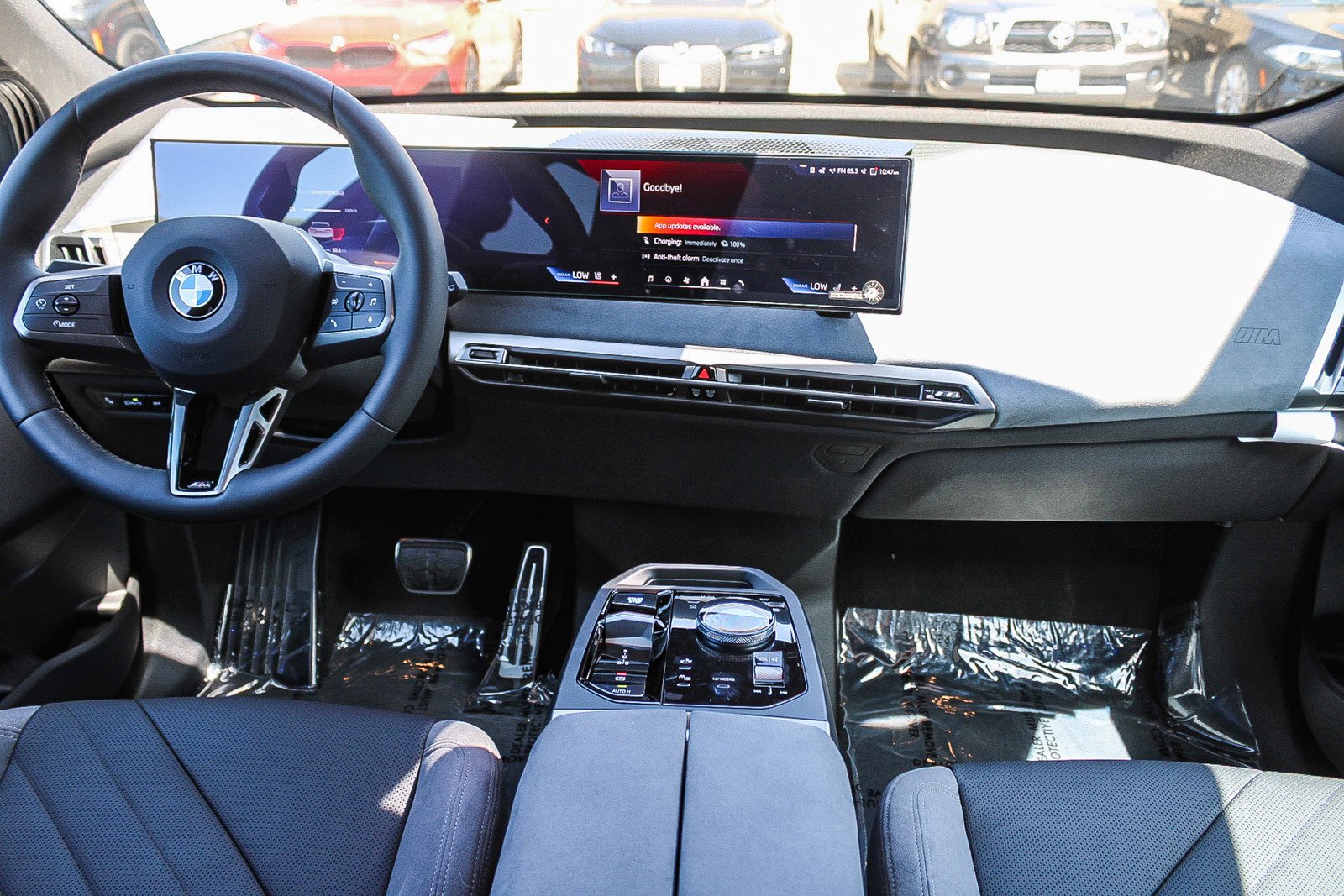 2026 BMW iX 60 - Photo 12