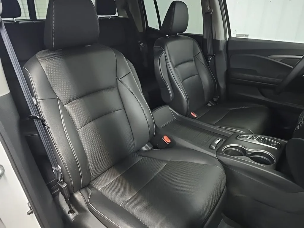 Used 2023 White Honda RTL-E image 16