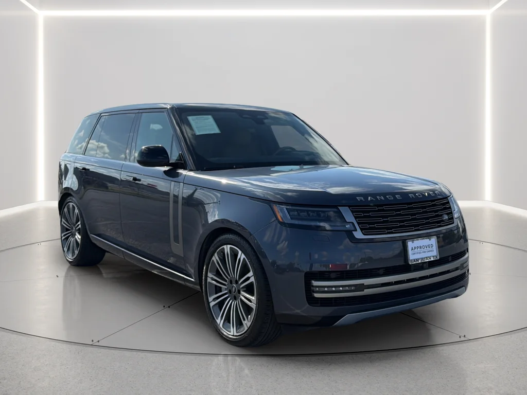 Used 2024 Blue Land Rover SE image 10