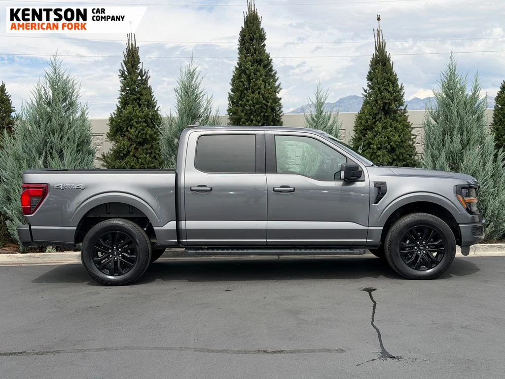 Used 2024 Silver Ford XLT image 8