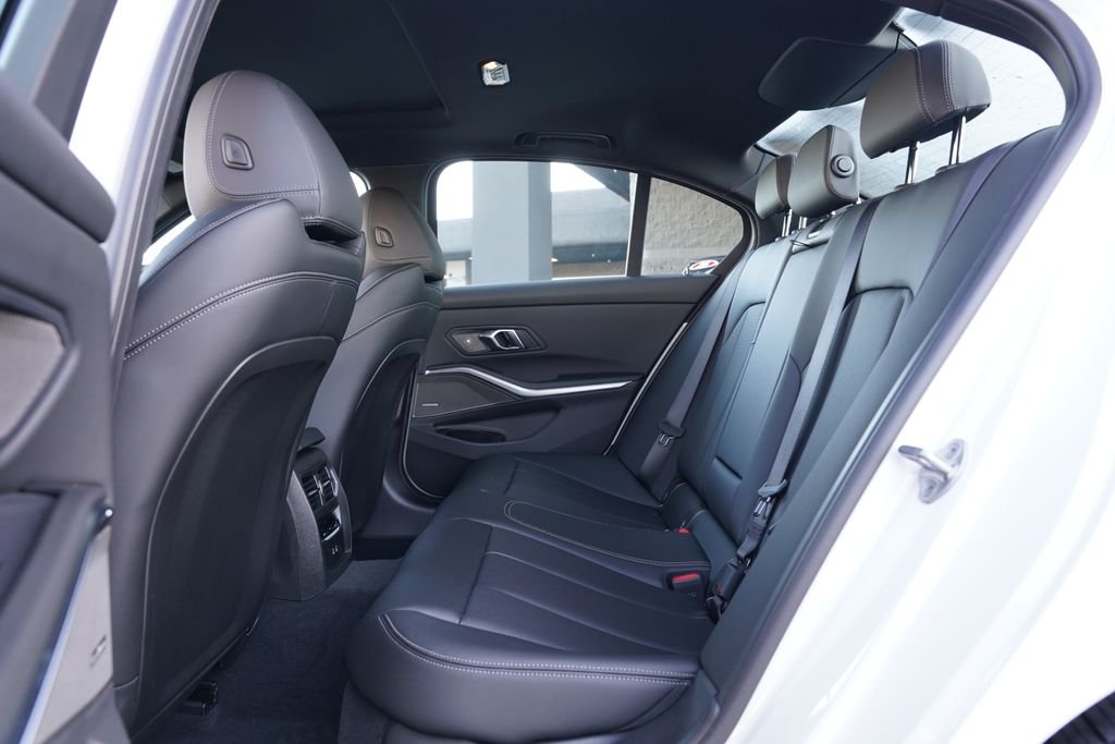New 2026 Alpine White BMW 330i image 19