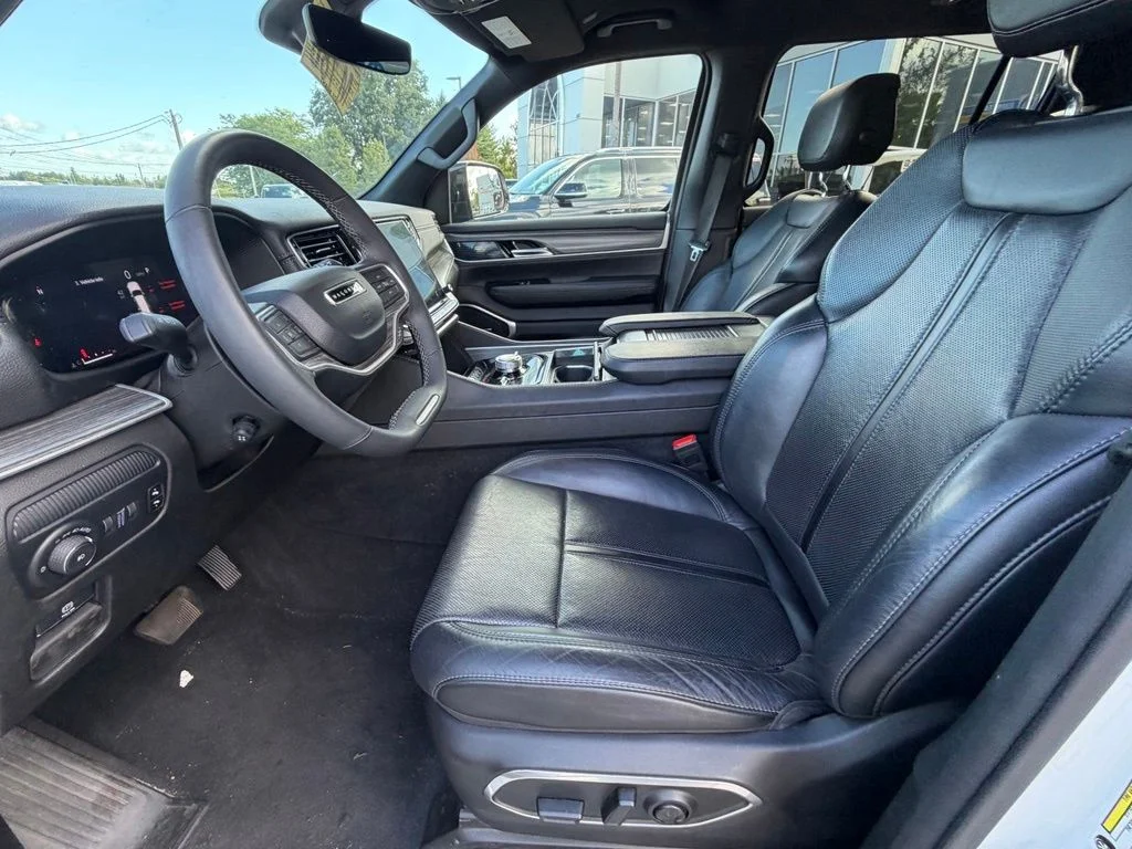 Used 2024 White Jeep Series III image 10